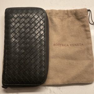 Bottega Veneta Intrecciato Continental Wallet